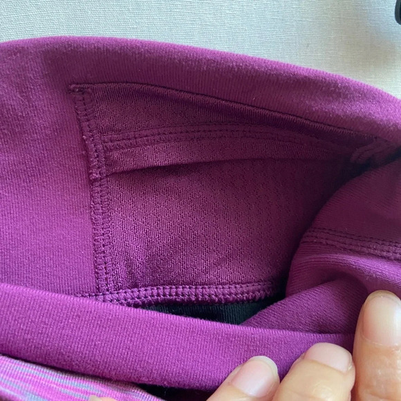 Lululemon Athletica straight leg cropped workout yoga pants SZ 4 - Picture 5 of 11